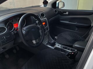2010 Ford Focus II Рестайлинг, белый, 580000 рублей, вид 5