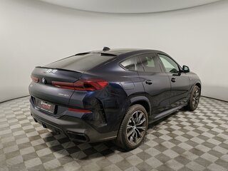 2021 BMW X6 40i III (G06), чёрный, 6650000 рублей, вид 5