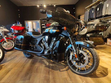 2026 Indian Chieftain, чёрный, 3990000 рублей, вид 3