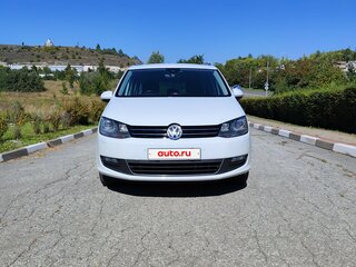 2016 Volkswagen Sharan II Рестайлинг, белый, 1850000 рублей, вид 3