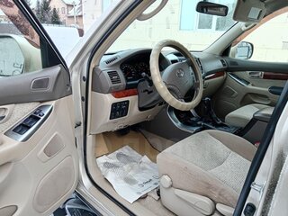 2008 Toyota Land Cruiser Prado 4-speed 120 Series Рестайлинг, бежевый, 2650000 рублей, вид 5