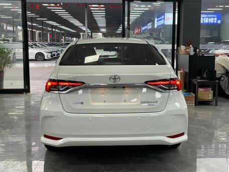 2022 Toyota Corolla XII (E210), белый, 1520000 рублей, вид 5