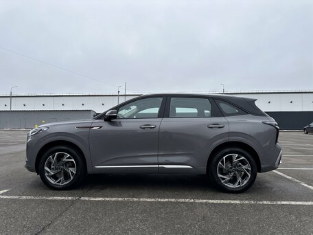 2025 Hongqi HS3, серый, 3269000 рублей, вид 5