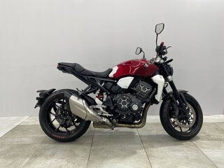 2018 Honda CB 1000R, красный, 845000 рублей, вид 1