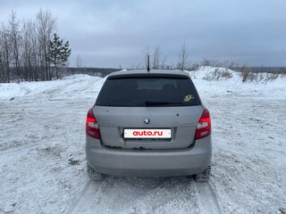 2013 Skoda Fabia II Рестайлинг, бежевый, 400000 рублей, вид 5