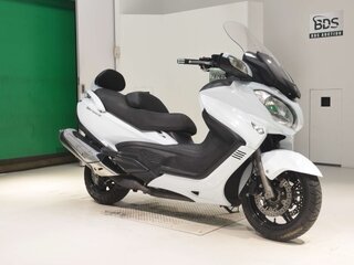 2013 Suzuki Burgman (SkyWave) 650, белый, 455000 рублей, вид 3