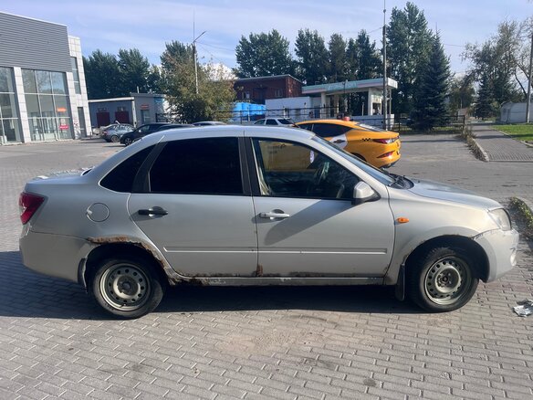 2013 Lada (ВАЗ) Granta I, серебристый - вид 3