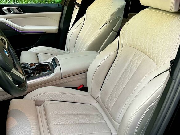2019 BMW X5 M50d IV (G05/G18), чёрный, 7900000 рублей - вид 19
