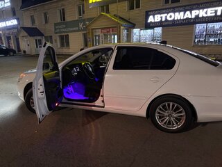 2013 Skoda Octavia II (A5) Рестайлинг, белый, 900000 рублей, вид 4