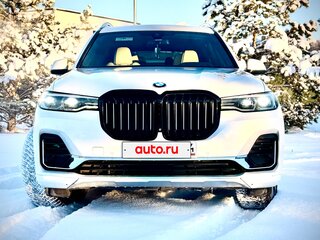2020 BMW X7 40i I (G07), белый, 5900000 рублей, вид 3