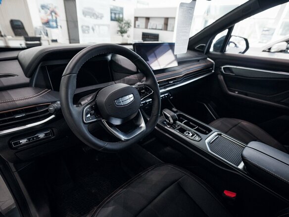 2026 Geely Okavango I Рестайлинг, серый - вид 12
