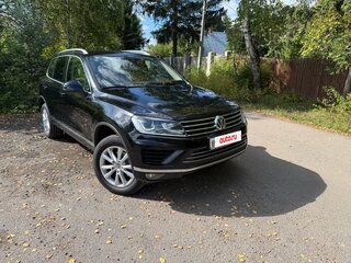 2015 Volkswagen Touareg II Рестайлинг, чёрный, 1990000 рублей, вид 2