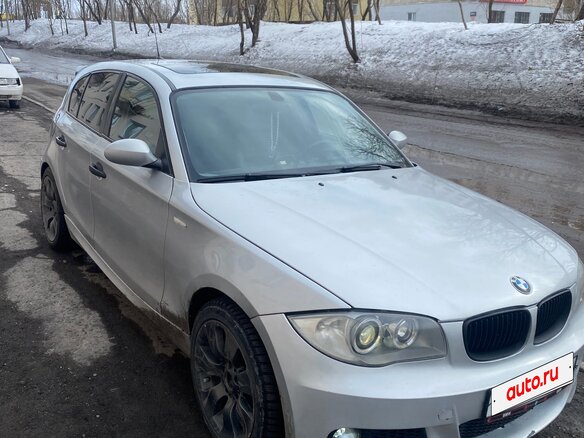2006 BMW 1 серии 118i I (E81/E82/E87/E88), серебристый, 650000 рублей - вид 1