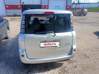 2004 Toyota Sienta I, серый, 400000 рублей, вид 3