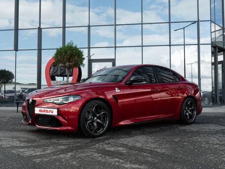 2025 Alfa Romeo Giulia Quadrifoglio II (952) Рестайлинг 2, красный, 12500000 рублей, вид 1