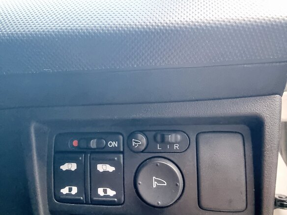 2012 Honda Freed I Рестайлинг, белый, 1245000 рублей - вид 37