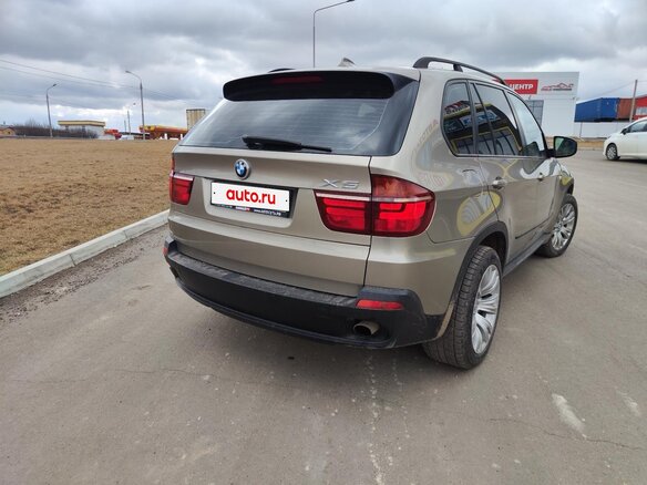 2008 BMW X5 3.0si II (E70), золотистый, 1650000 рублей - вид 5