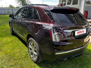 2021 Cadillac XT5 I Рестайлинг, красный, 3500000 рублей, вид 4