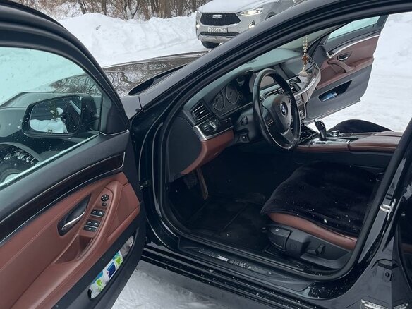 2012 BMW 5 серии 520i VI (F10/F11/F07), чёрный, 1550000 рублей - вид 3