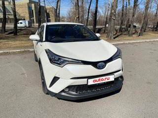 2018 Toyota C-HR I, белый, 2139000 рублей, вид 4