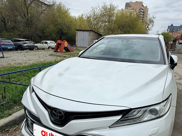 2019 Toyota Camry VIII (XV70), белый - вид 1