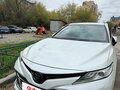 2019 Toyota Camry VIII (XV70), белый - вид 1