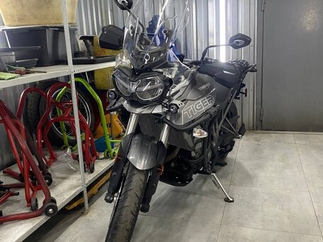 2018 Triumph Tiger 800, серый, 910000 рублей, вид 2