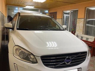 2015 Volvo XC60 I Рестайлинг, белый, 1570000 рублей, вид 1