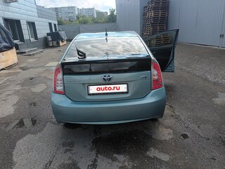 2015 Toyota Prius III Рестайлинг (XW30), зелёный, 1300000 рублей, вид 3