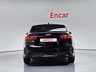 2022 Kia K3 II Рестайлинг, чёрный, 1660000 рублей, вид 4