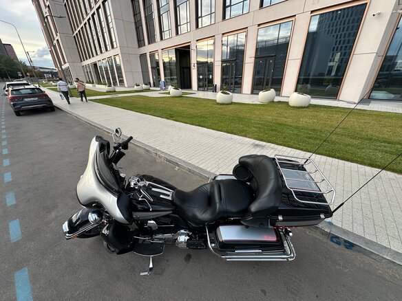 2011 Harley-Davidson Electra Glide, серый, 990000 рублей - вид 10