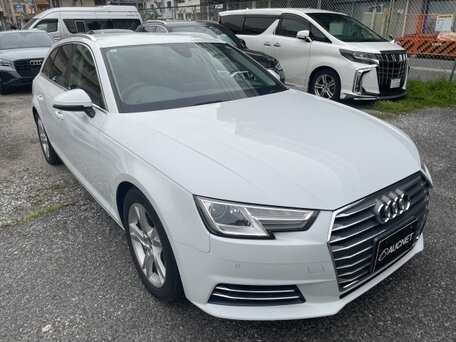 Audi A4 V (B9)