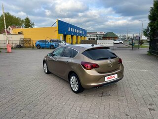 2012 Opel Astra J Рестайлинг, золотистый, 890000 рублей, вид 5