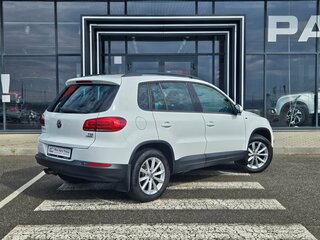 2015 Volkswagen Tiguan I Рестайлинг, белый, 1456000 рублей, вид 4