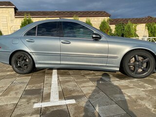 2004 Mercedes-Benz C-Класс 180 II (W203) Рестайлинг, серый, 650000 рублей, вид 5