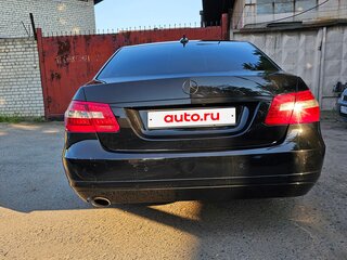 2011 Mercedes-Benz E-Класс 200 7G-Tronic IV (W212, S212, C207), чёрный, 1290000 рублей, вид 5
