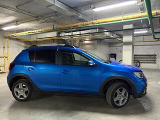 2022 Renault Sandero Stepway II Рестайлинг, синий, 1400000 рублей, вид 3