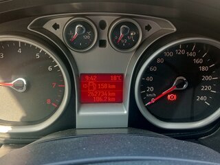 2011 Ford Focus II Рестайлинг, белый, 460000 рублей, вид 4