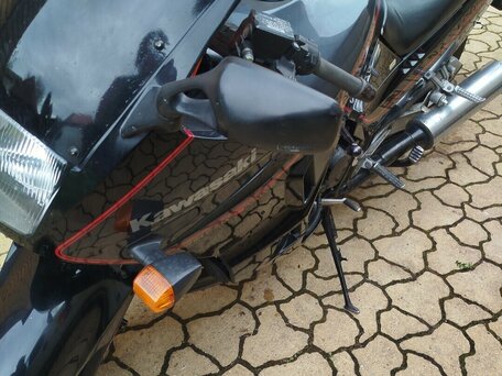 1987 Kawasaki GPX 750, чёрный, 240000 рублей, вид 4