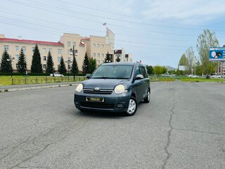 Toyota Sienta I Рестайлинг 1