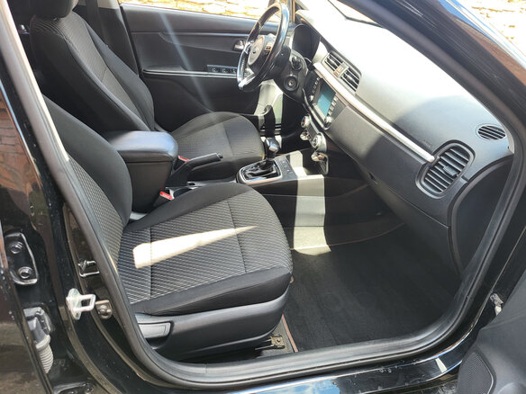 2019 Kia Rio X-Line IV, чёрный, 1550000 рублей - вид 1