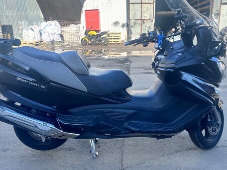 2015 Suzuki Burgman (SkyWave) 650, чёрный, 579000 рублей, вид 3