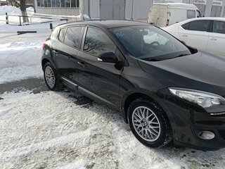 2014 Renault Megane III Рестайлинг, чёрный, 780000 рублей, вид 3