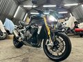 2021 Triumph Speed Triple, чёрный, 1390000 рублей - вид 1