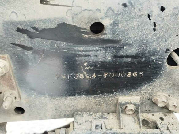 1993 Isuzu Forward (F-Series), белый, 3000000 рублей - вид 7