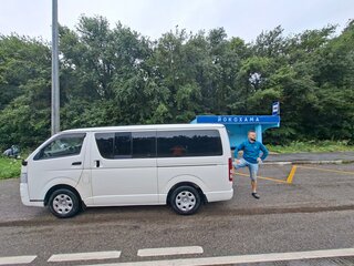 2009 Toyota HiAce H200, белый, 2050000 рублей, вид 3