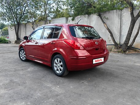 2011 Nissan Tiida I Рестайлинг, красный, 705000 рублей, вид 5