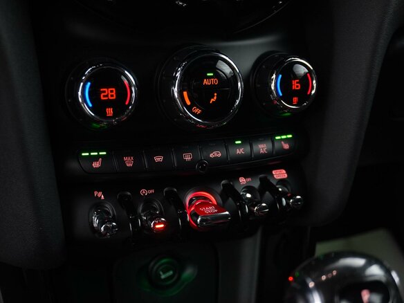 2018 Mini Hatch JCW III (F55/F56), синий, 2745077 рублей - вид 16
