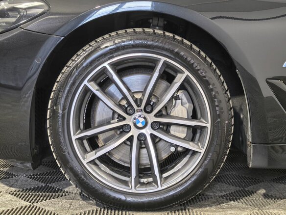 2022 BMW 5 серии 530i xDrive VII (G30/G31/G38) Рестайлинг, чёрный, 5499000 рублей - вид 33