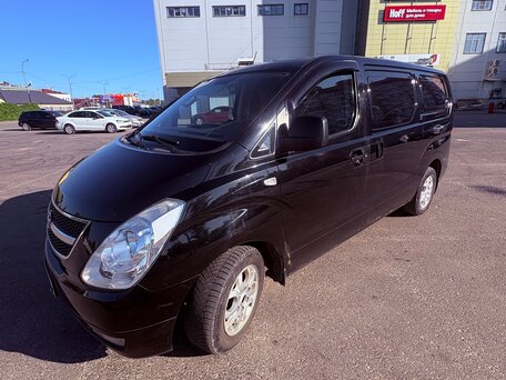 2011 Hyundai Grand Starex, чёрный, 900000 рублей, вид 2